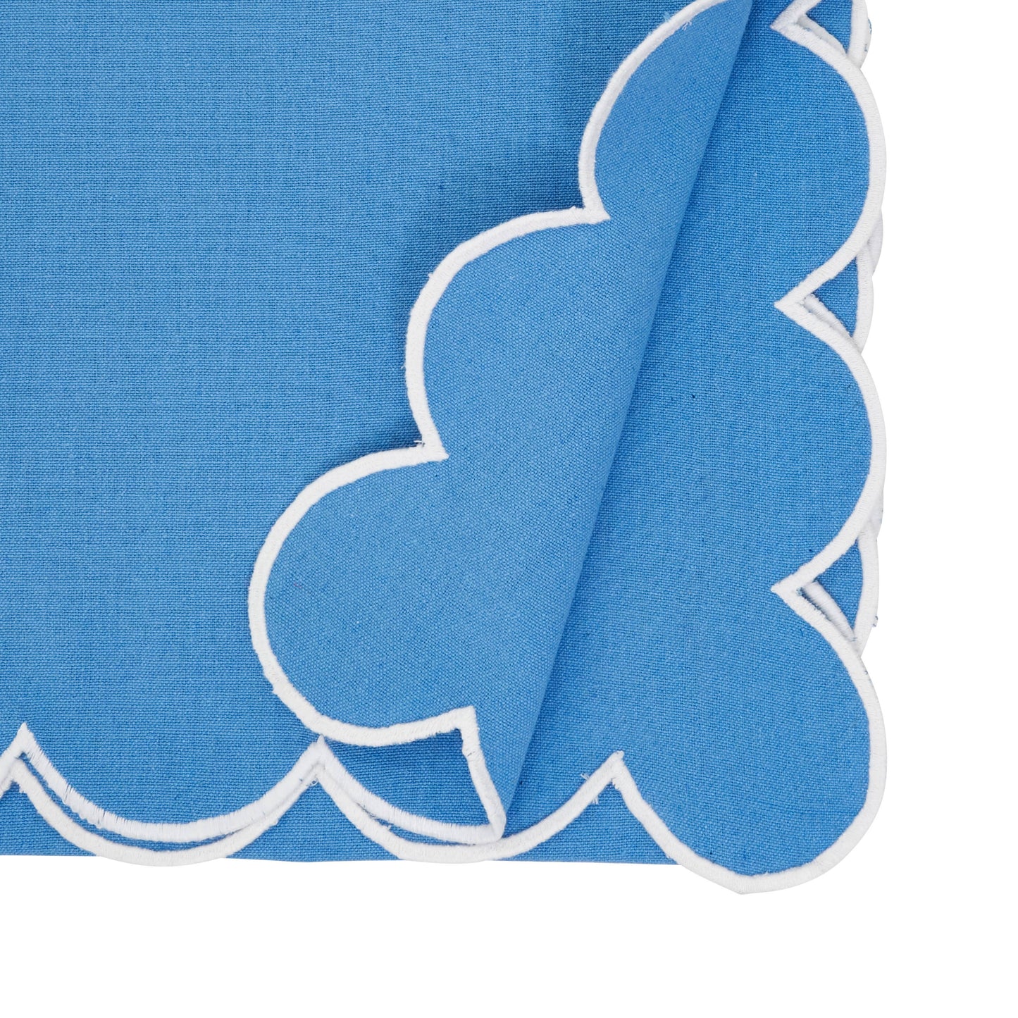 Scalloped Table Runner: Periwinkle Blue / 16"x72"