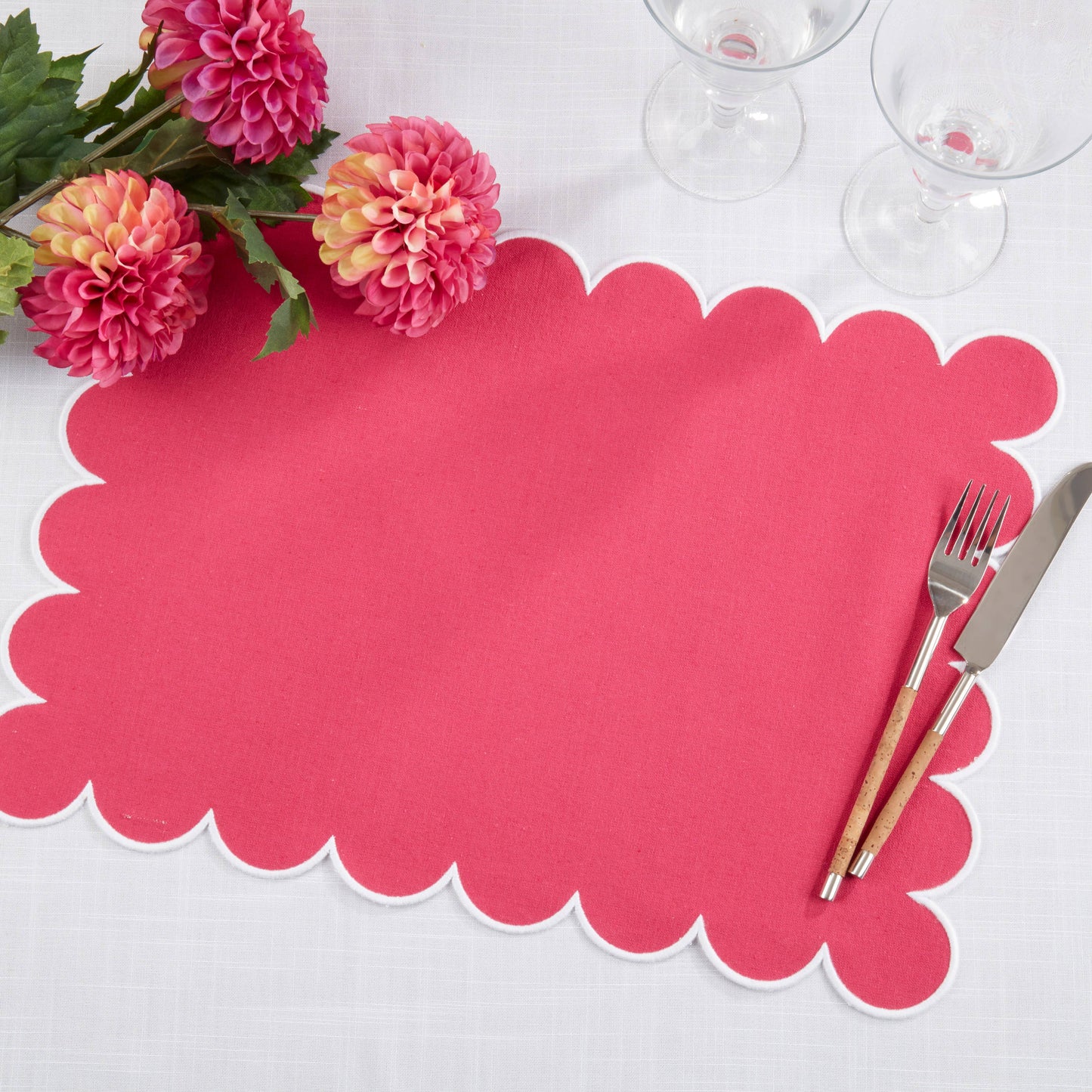 Scalloped Hem Placemat: Rust / 14"x20" - Set of 4