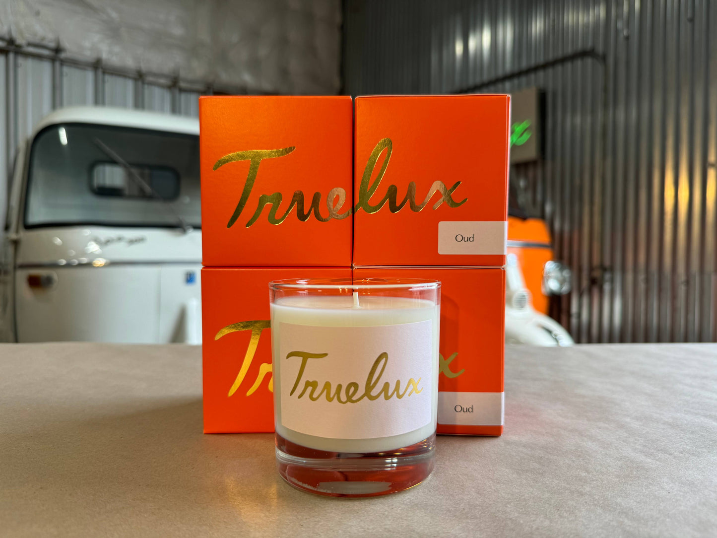Oud Soy Lotion Candle (Exotic Wood + Smoky Earth)