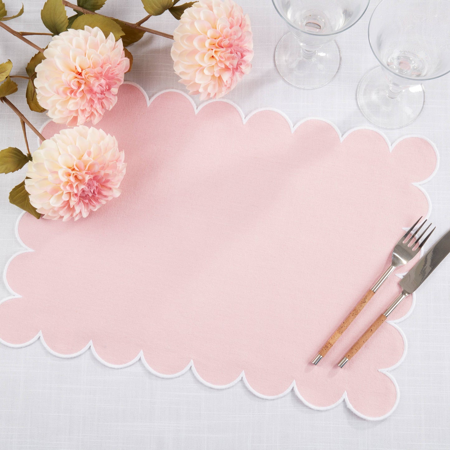 Scalloped Hem Placemat: Rust / 14"x20" - Set of 4