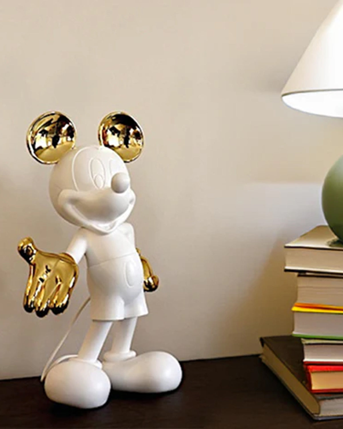 Mickey Welcome White & Gold