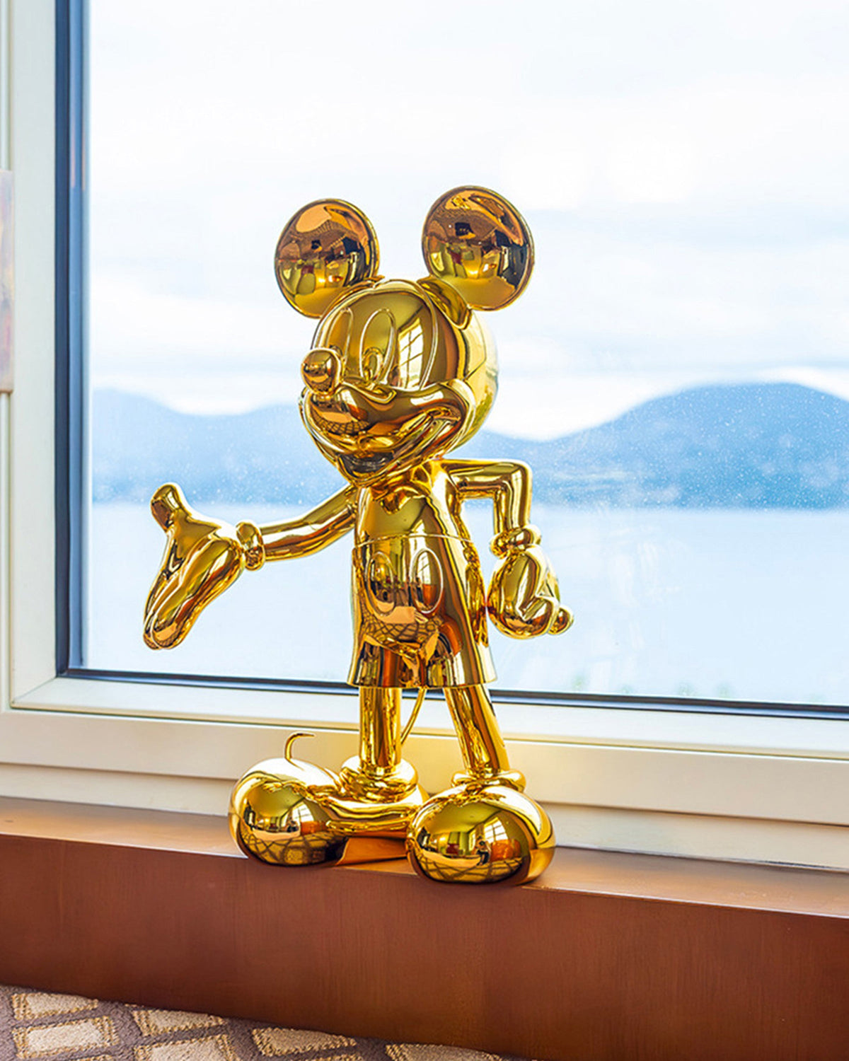 Mickey Welcome Chromed Gold