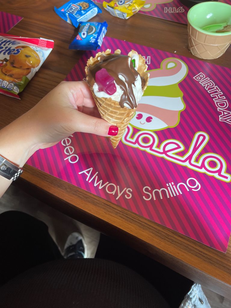 CUSTOM DESIGN PLACEMAT