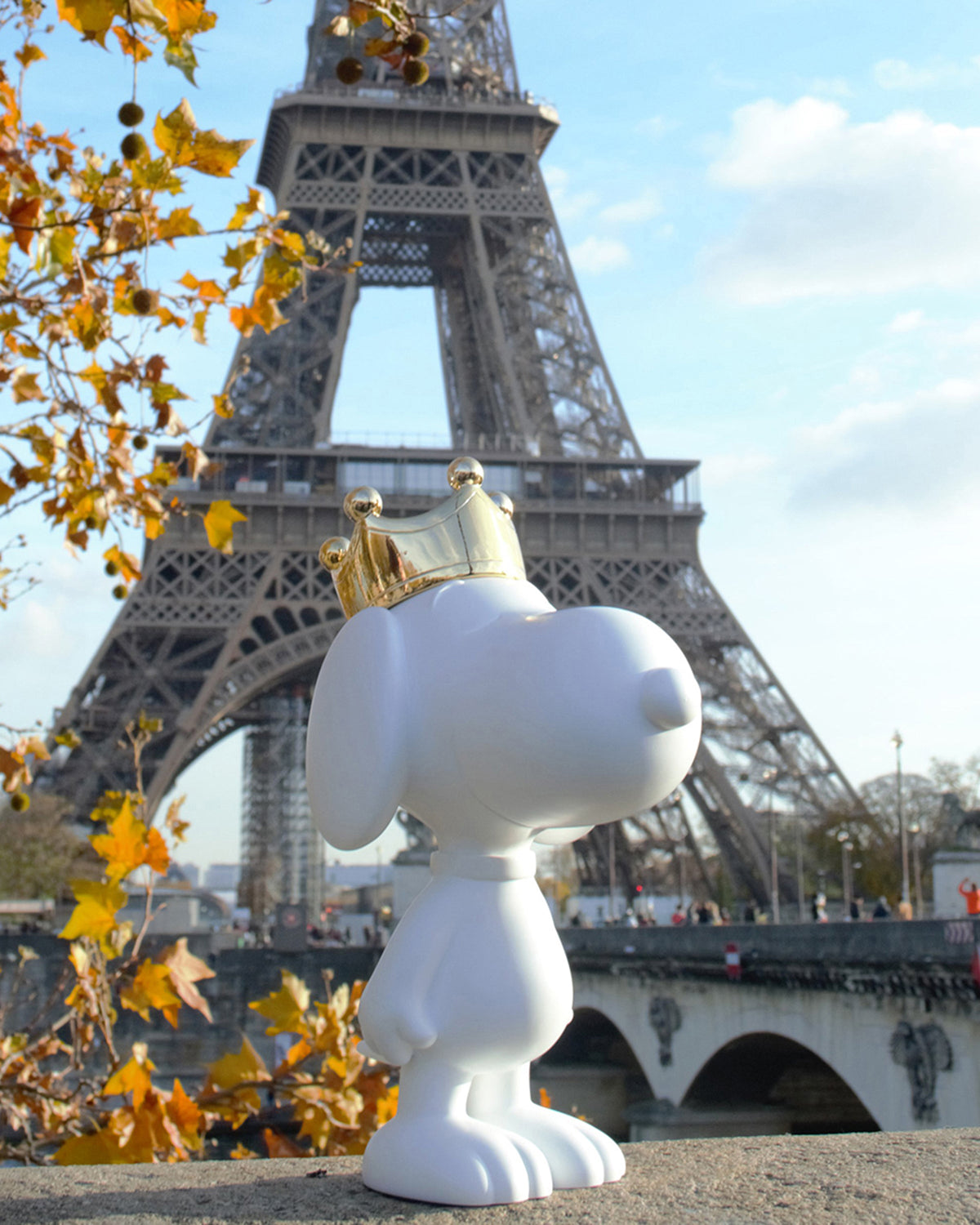 Snoopy Crown White & Gold