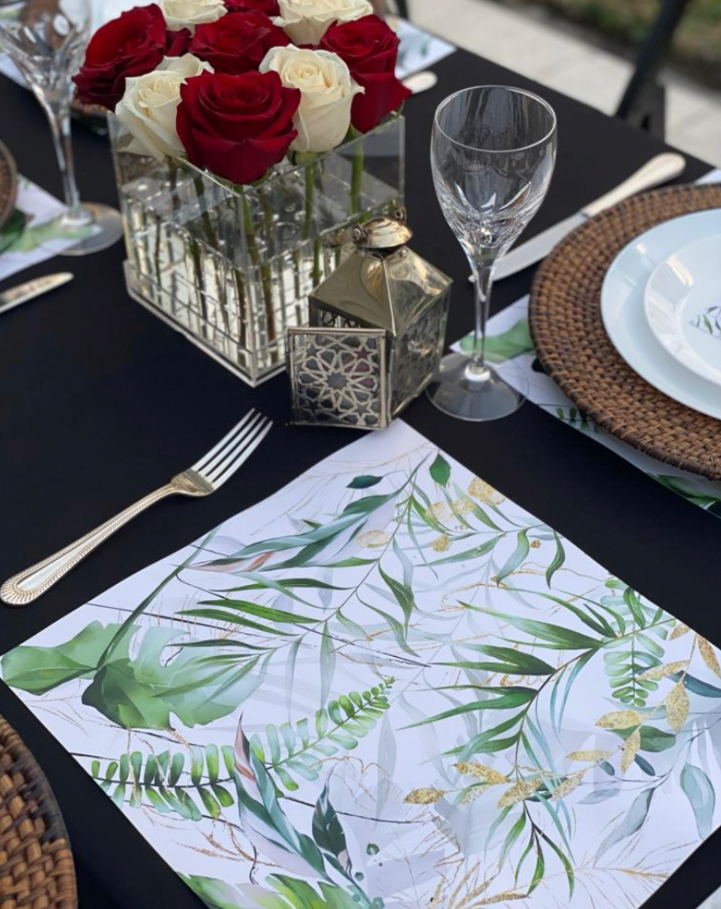 TROPICAL LEAVES  PAPER PLACEMAT