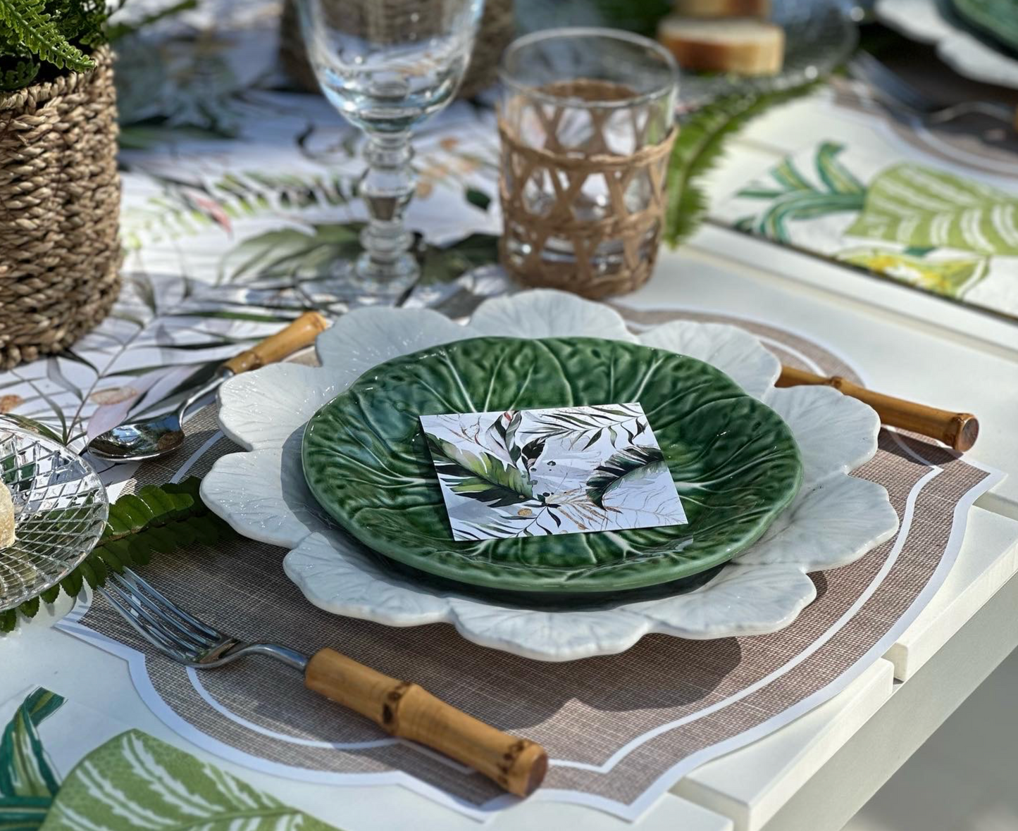 VINTAGE FRAME GREEN BURLAP TEXTURE LOOK PLACEMAT