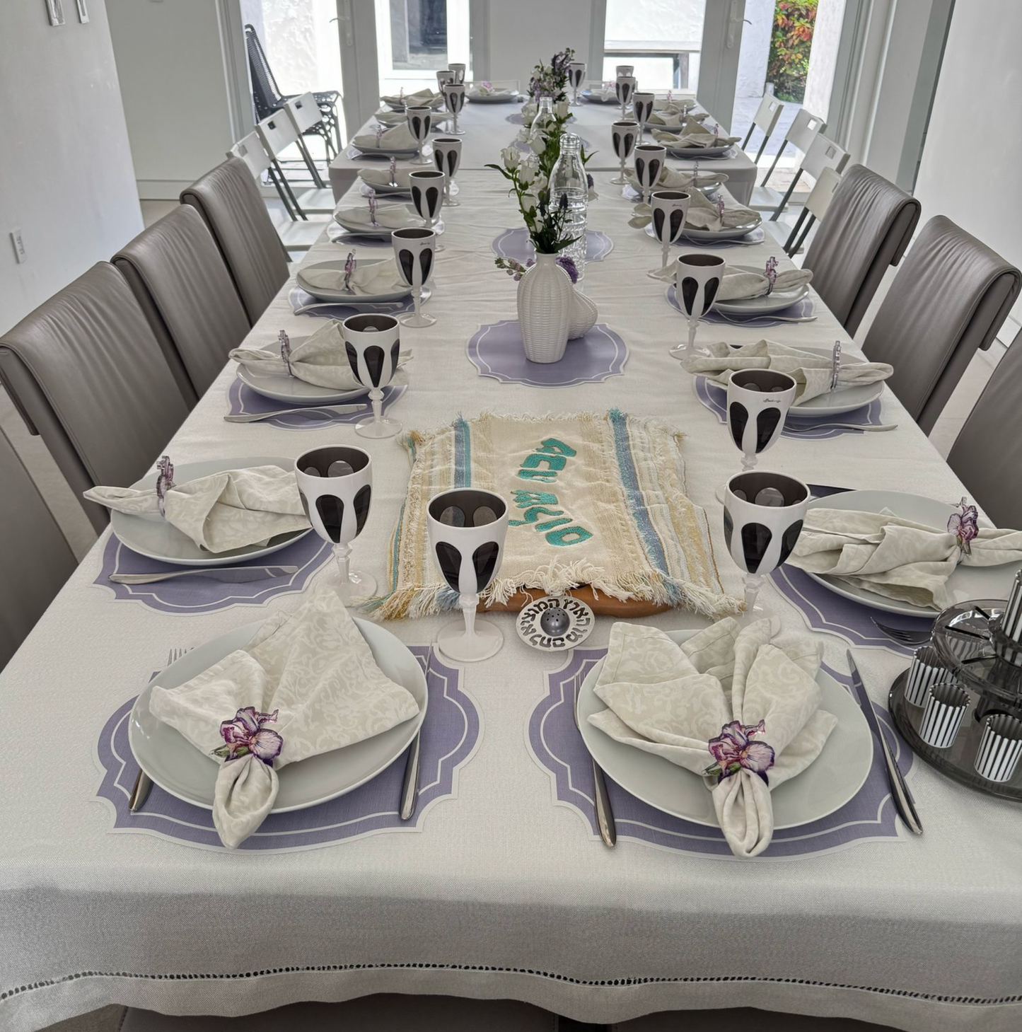 VINTAGE FRAME LAVANDER PAPER PLACEMAT