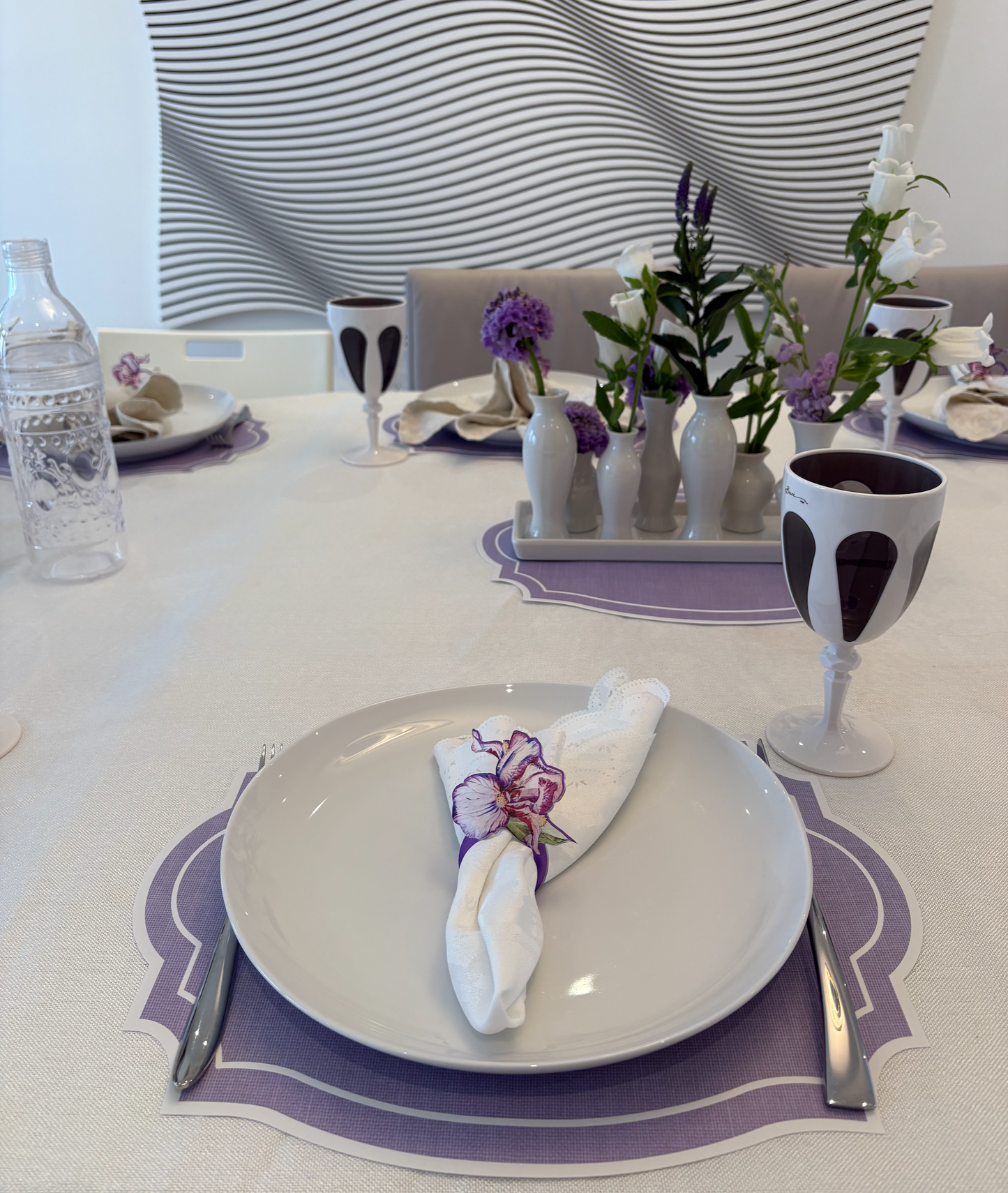 VINTAGE FRAME LAVANDER PAPER PLACEMAT