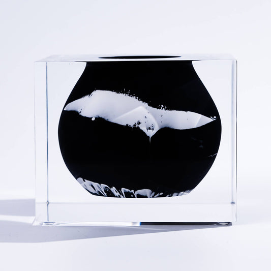 Floating Pod Bud Vase – Black Marble