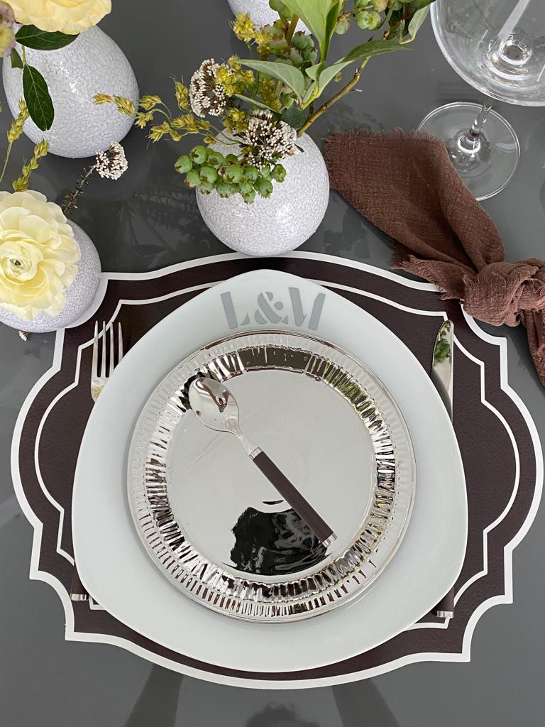 VINTAGE FRAME RED AND GOLD PAPER PLACEMAT
