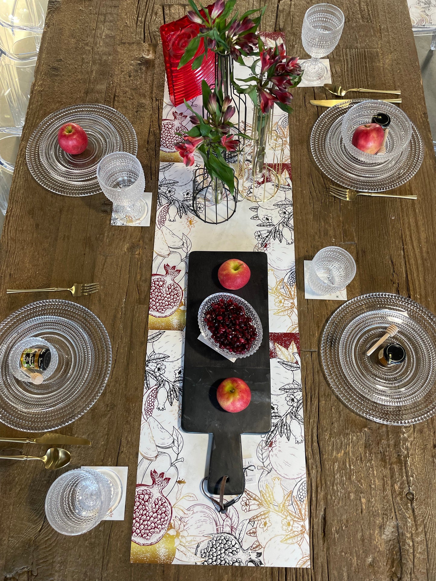 APPLES AND POMS PLACEMAT