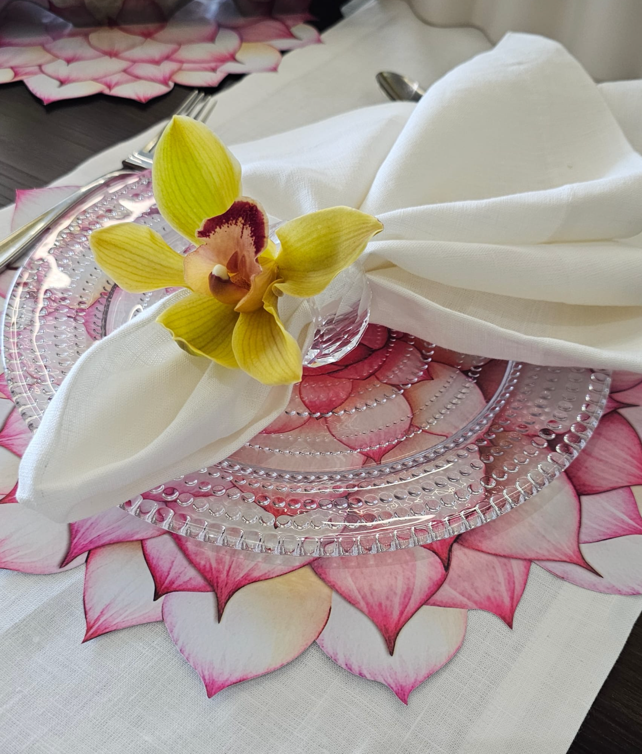 PINK SUCCULENT PAPER PLACEMAT
