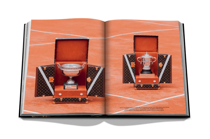 Louis Vuitton: Trophy Trunks - Book
