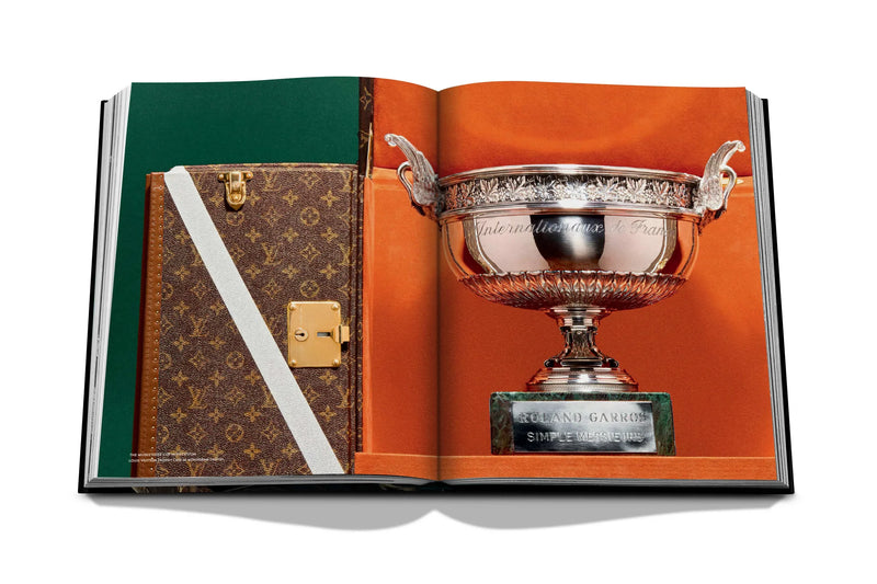 Louis Vuitton: Trophy Trunks - Book
