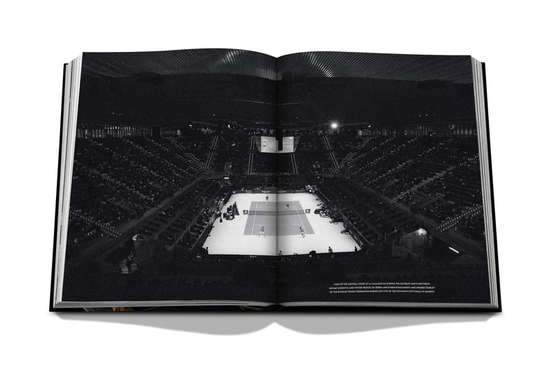 Louis Vuitton: Trophy Trunks - Book